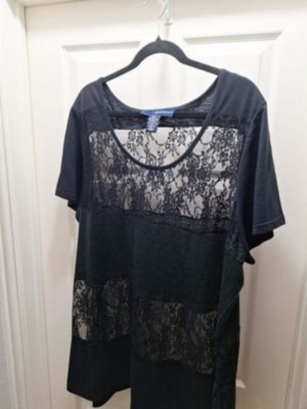 Denim 24/7 Women's Black Lace Panel Short Sleeve Top